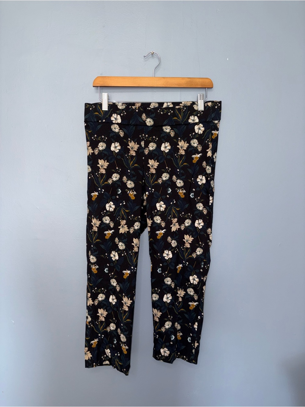 Laura Plus | Black Floral Pants | Size 1X